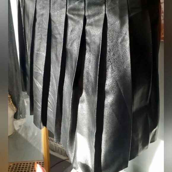 Joe Fresh Faux Leather Pleated Mini Skirt - Picture 6 of 11